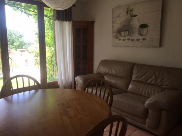 Gite L'Annexe Villelaure ภายนอก รูปภาพ
