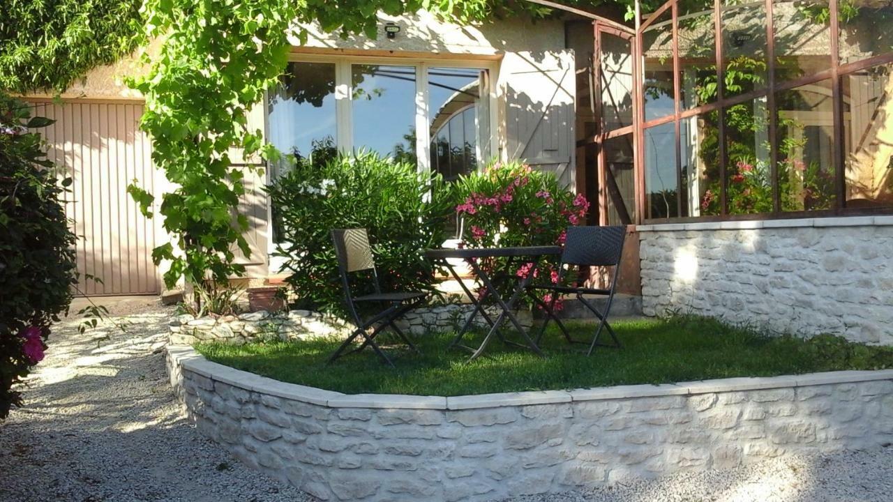 Gite L'Annexe Villelaure ภายนอก รูปภาพ